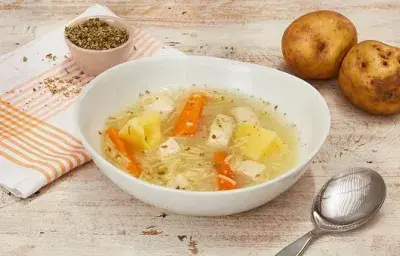 Sopa de pollo